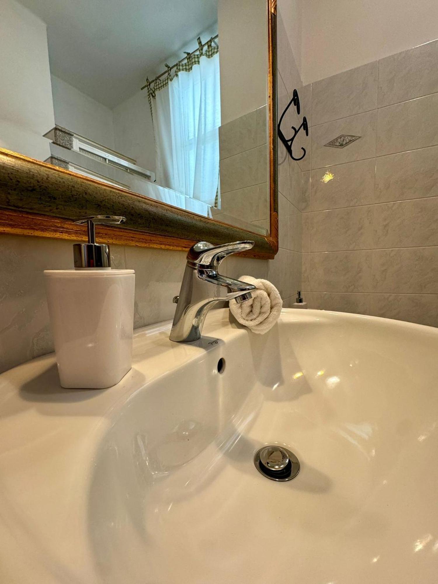 Ely House Appartement Monte SantʼAngelo Buitenkant foto