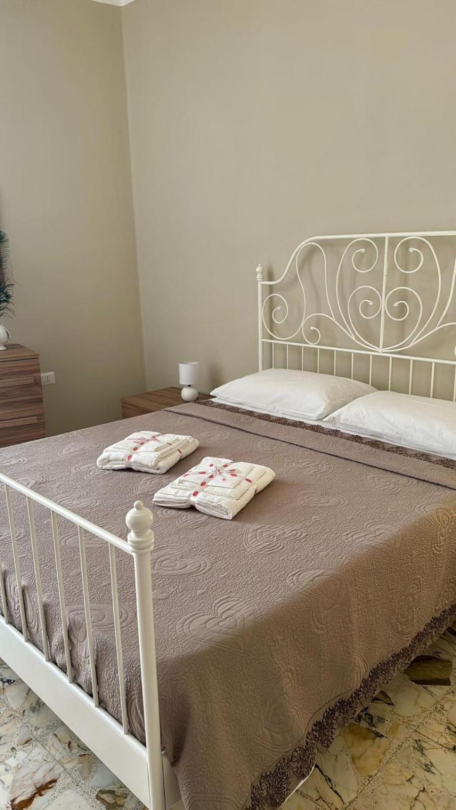 Ely House Appartement Monte SantʼAngelo Buitenkant foto